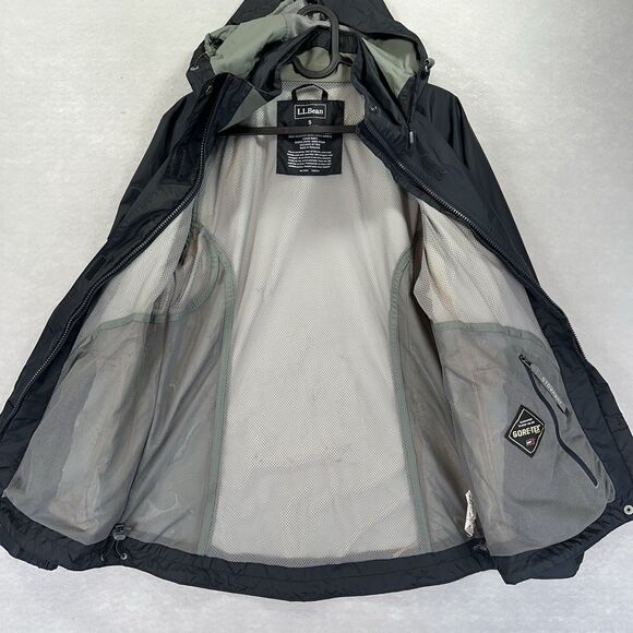 LL Bean Stowaway Gore-Tex Rain Jacket Womens Small Black Hooded Zip Up Hiking - Picture 9 of 16